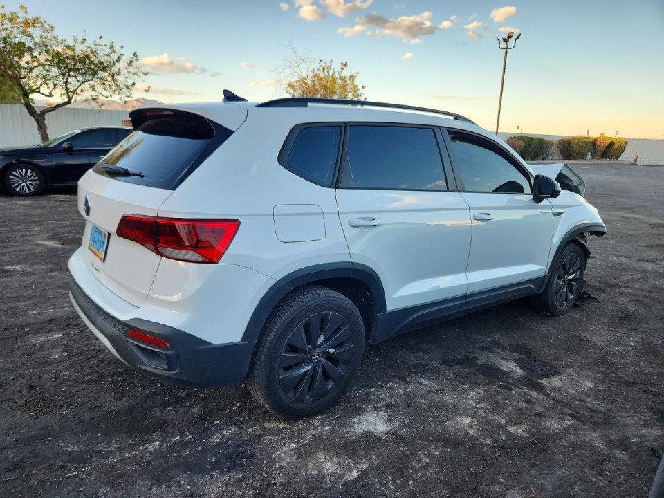 Volkswagen TAOS S 2024 — Copart