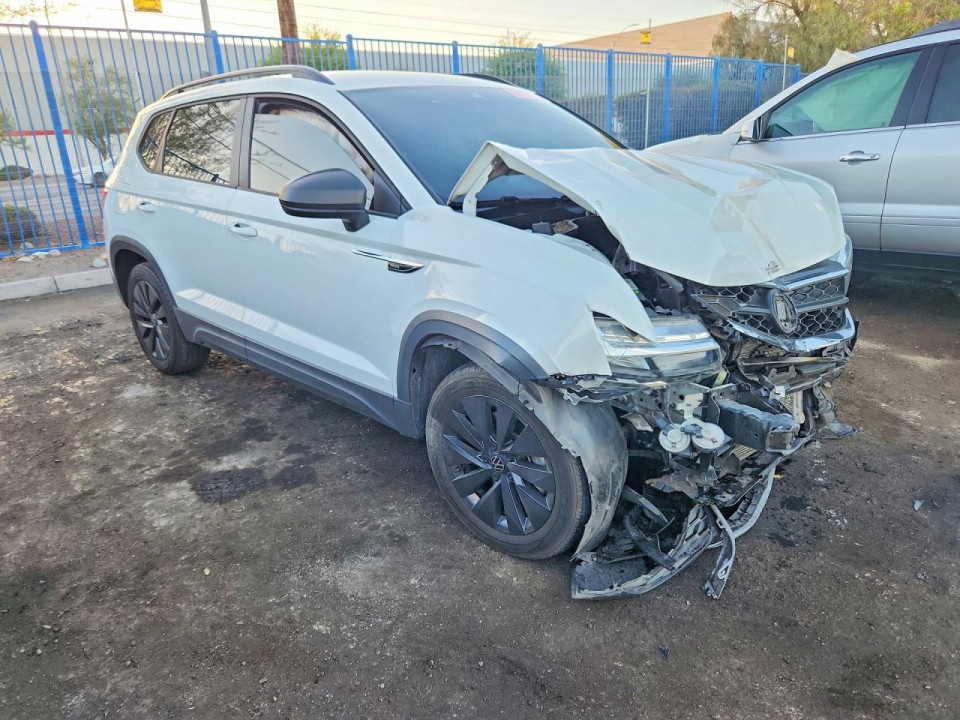 Volkswagen TAOS S 2024 — Copart