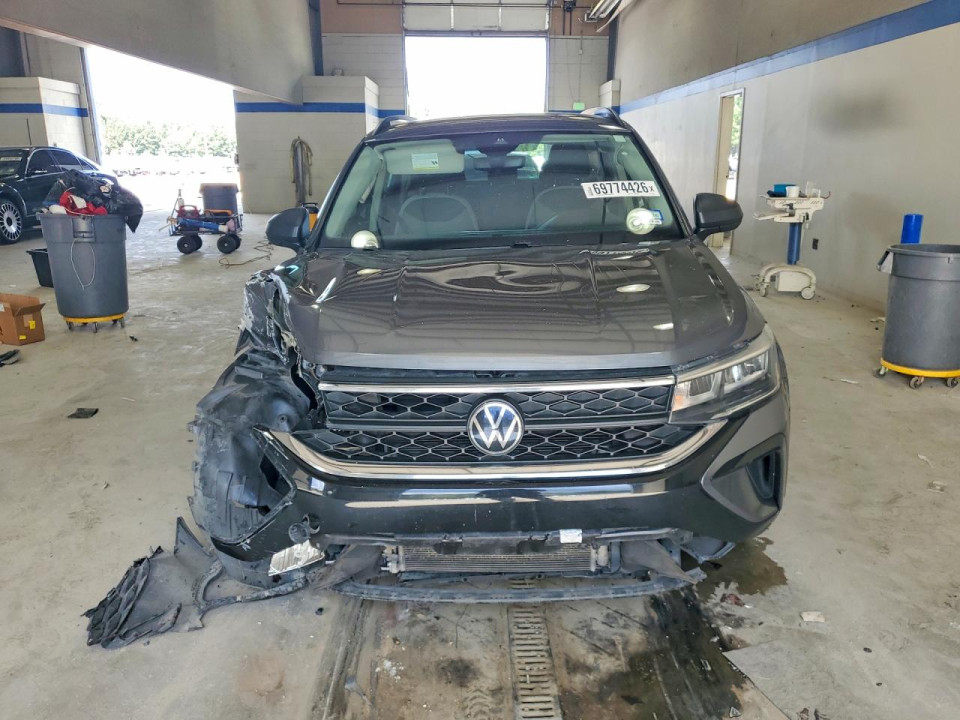 Volkswagen TAOS S 2024 — Copart