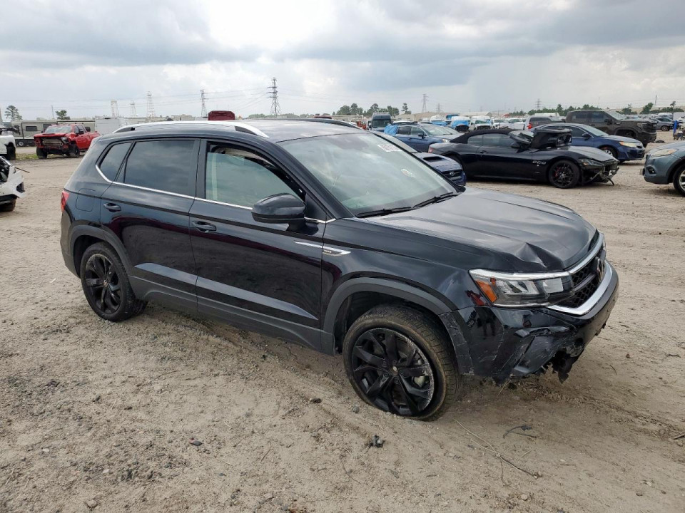 Volkswagen TAOS SE 2024 — Copart