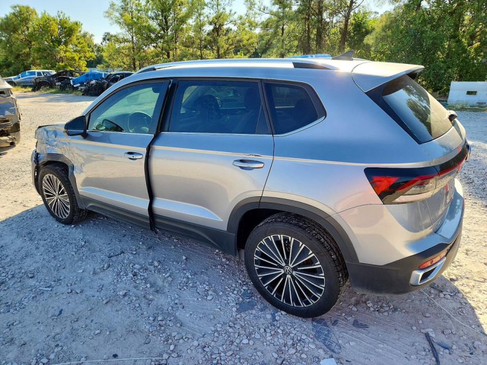 Volkswagen TAOS SE 2025 — Copart