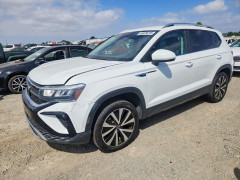 Volkswagen TAOS SE 2022