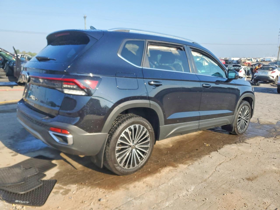 Volkswagen TAOS SE 2025 — Copart