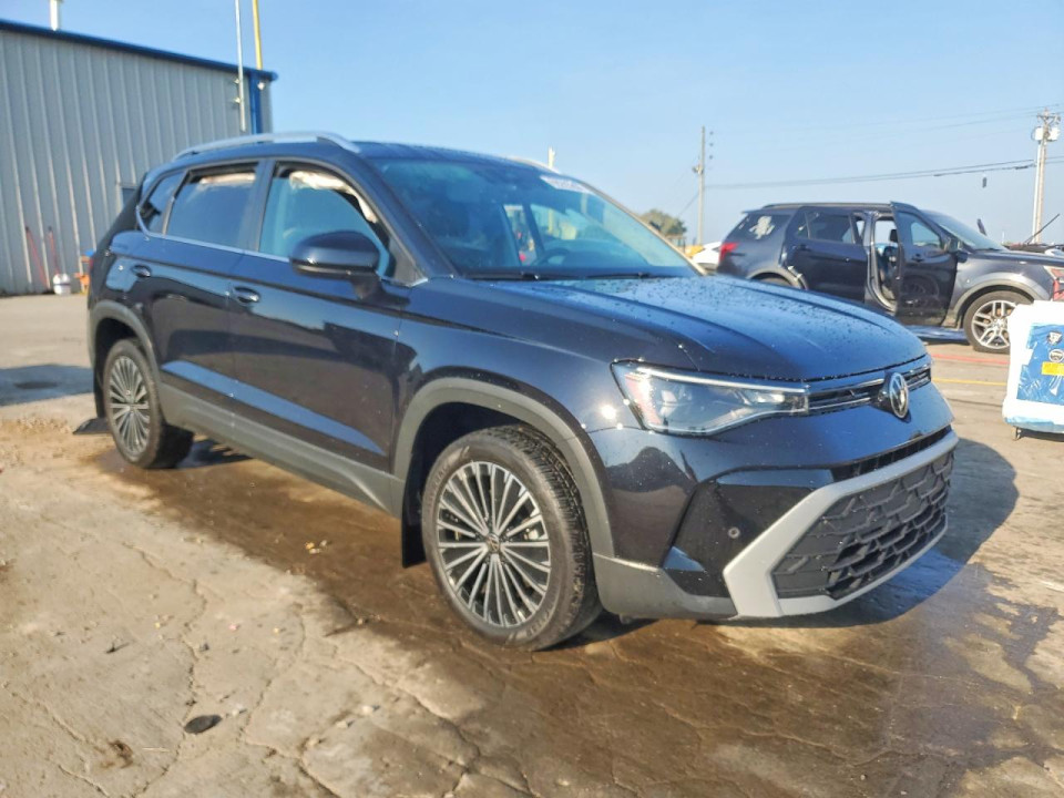 Volkswagen TAOS SE 2025 — Copart