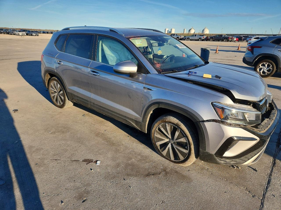 Volkswagen TAOS SE 2022 — Copart