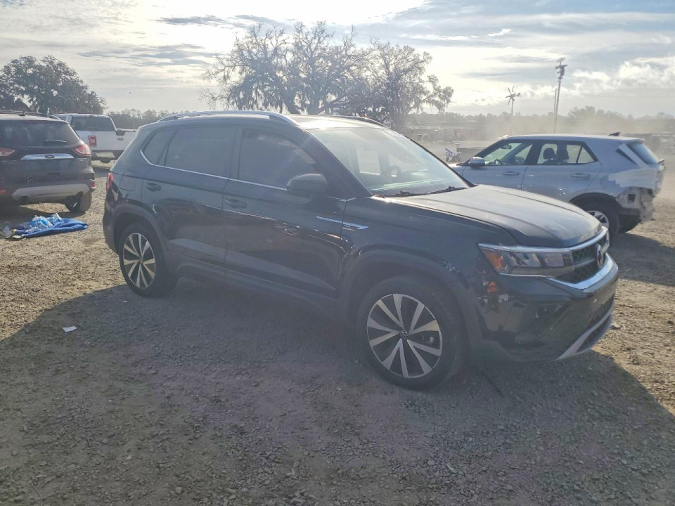 Volkswagen TAOS SE 2022 — Copart