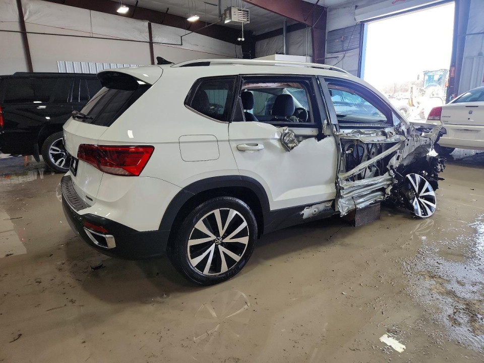 Volkswagen TAOS SE 2022 — Copart
