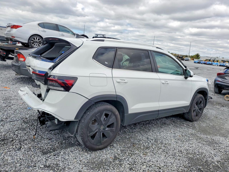 Volkswagen TAOS SE 2025 — Copart