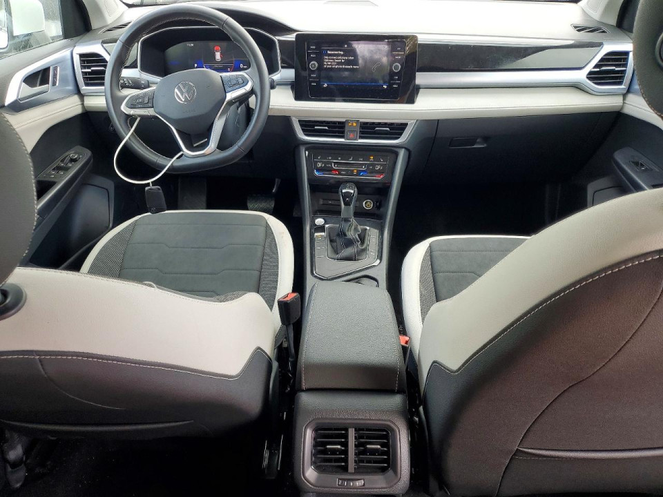 Volkswagen TAOS SE 2025 — Copart