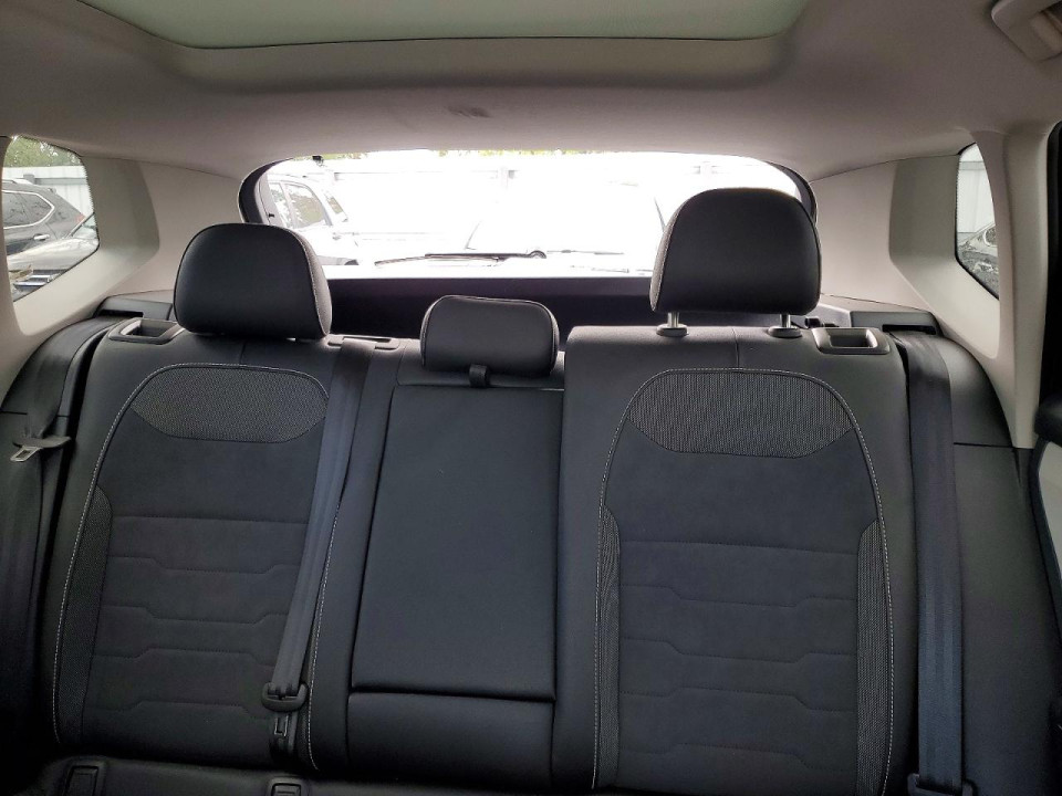 Volkswagen TAOS SE 2025 — Copart