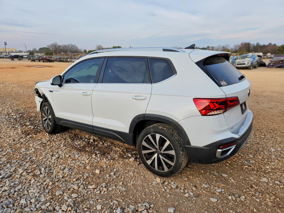 Volkswagen TAOS SE 2024 — Copart