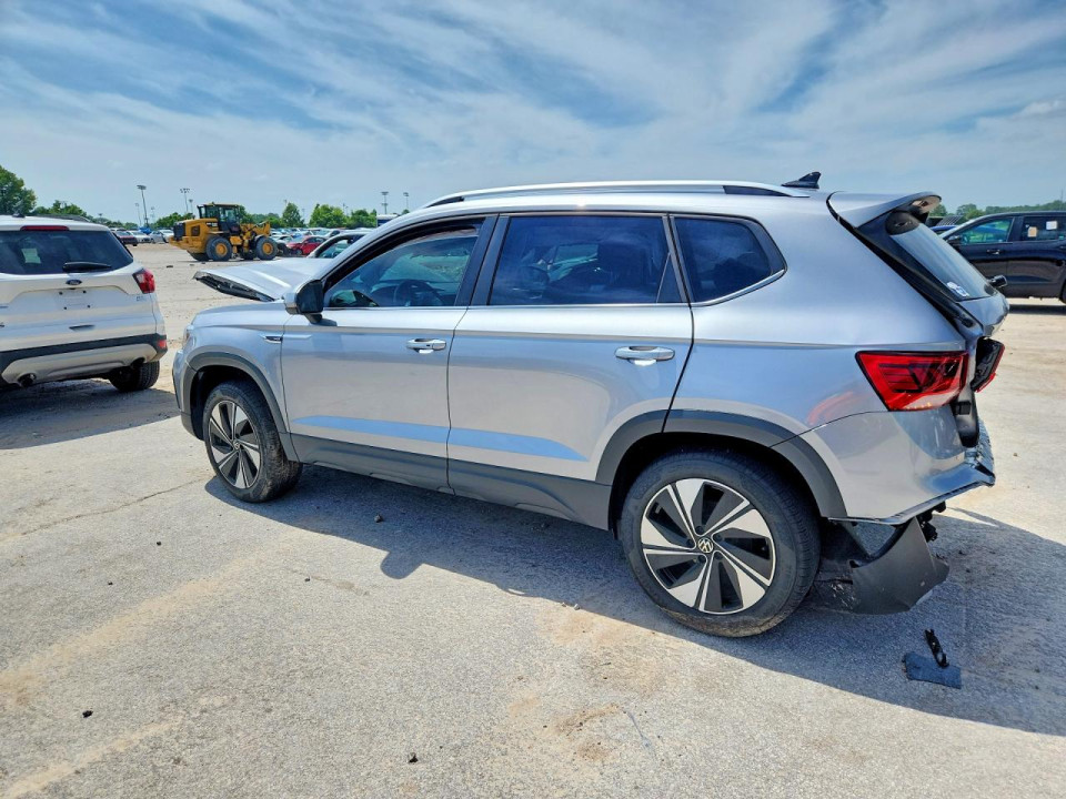 Volkswagen TAOS SE 2024 — Copart