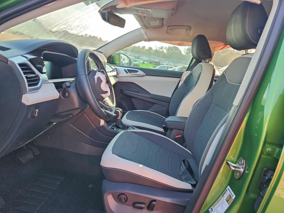 Volkswagen TAOS SE 2025 — Copart