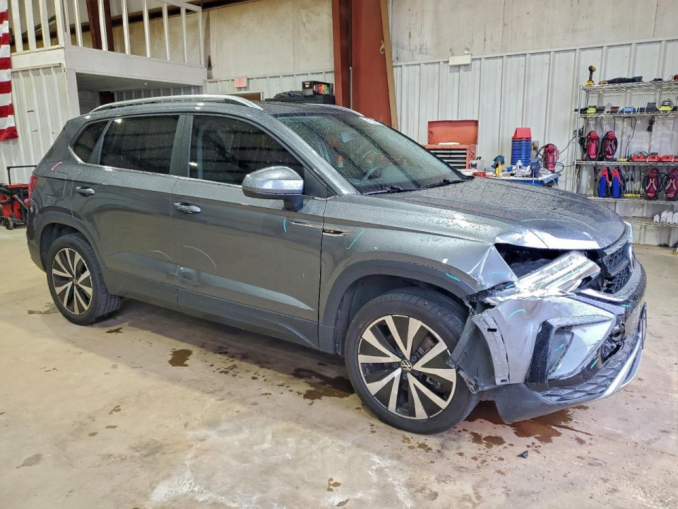 Volkswagen TAOS SE 2022 — Copart