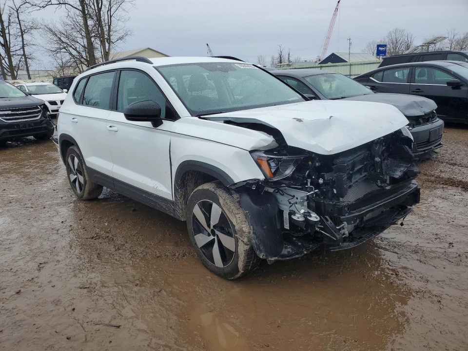 Volkswagen TAOS 2025 — Copart