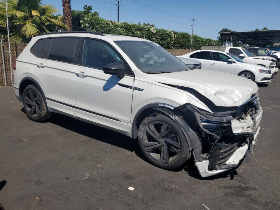 Volkswagen TIGUAN 2024 — Copart