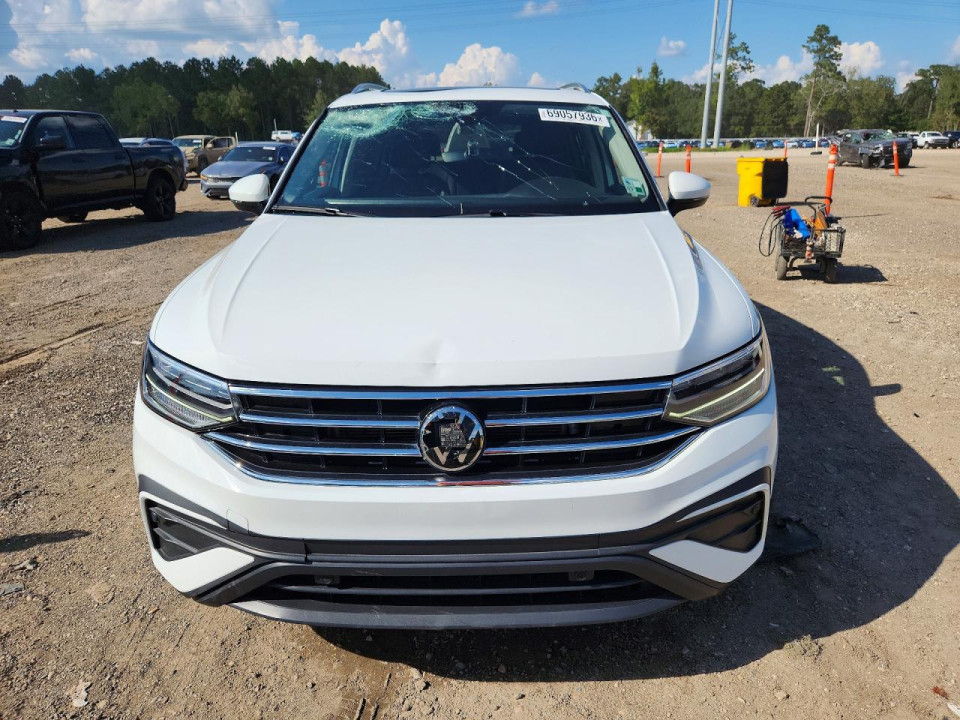 Volkswagen TIGUAN 2024 — Copart