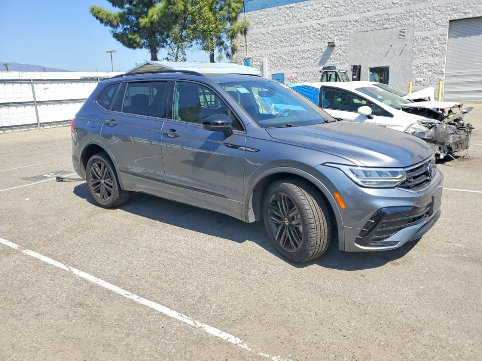 Volkswagen TIGUAN 2022 — Copart