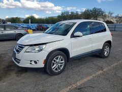 Volkswagen TIGUAN 2011