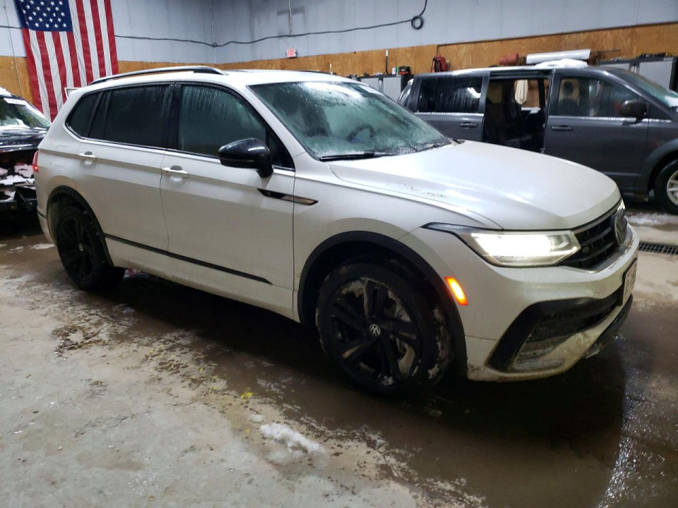 Volkswagen TIGUAN 2024 — Copart