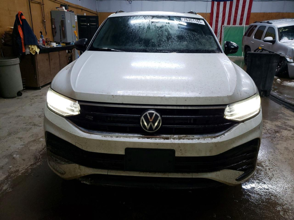 Volkswagen TIGUAN 2024 — Copart