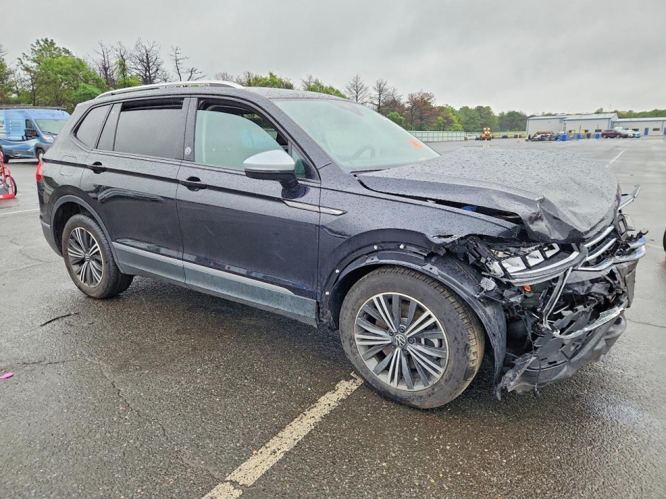 Volkswagen TIGUAN 2024 — Copart