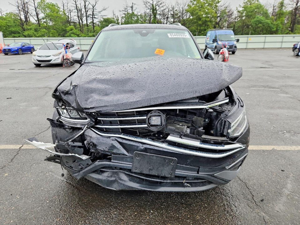 Volkswagen TIGUAN 2024 — Copart