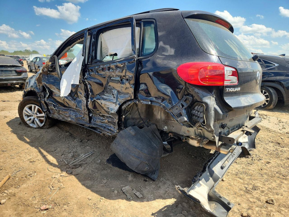 Volkswagen TIGUAN 2016 — Copart