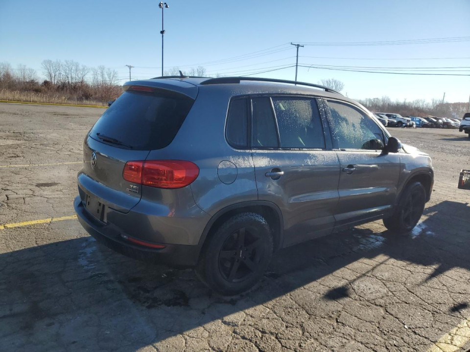 Volkswagen TIGUAN 2016 — Copart