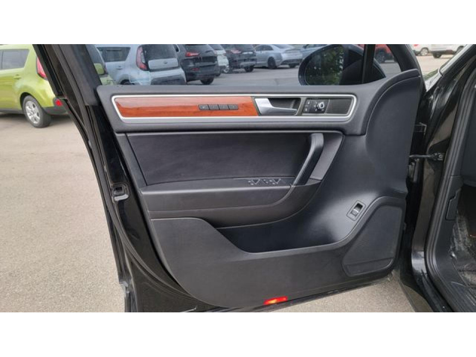 Volkswagen TOUAREG 2011 — Copart