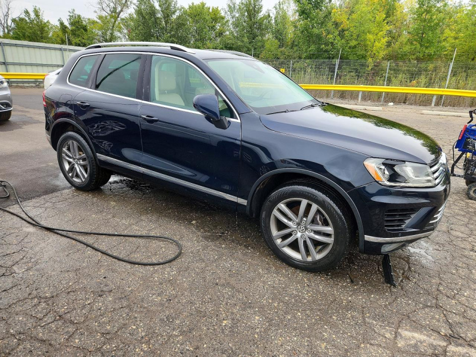 Volkswagen TOUAREG 2016 — Copart