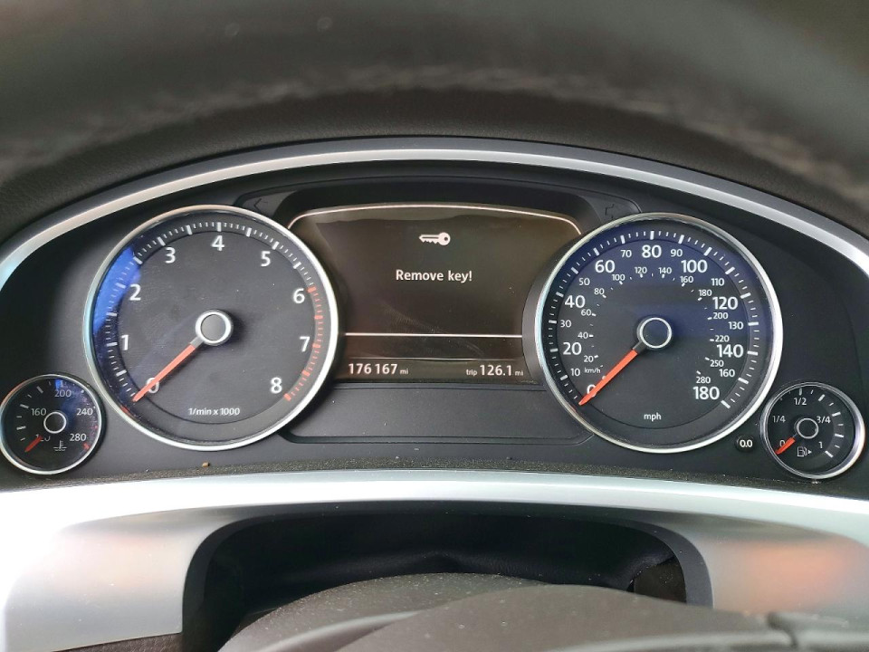 Volkswagen TOUAREG 2011 — Copart