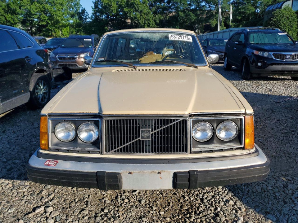Volvo 245 1978 — Copart
