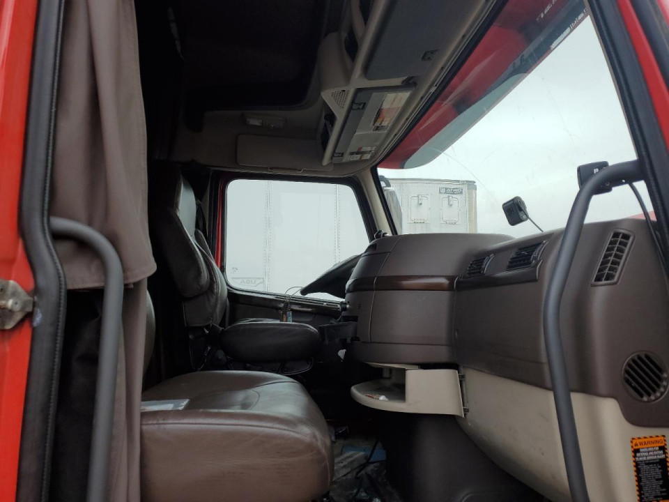 Volvo VNL SEMI TRUCK 2018 — Copart