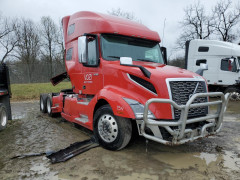 Volvo VNL SEMI TRUCK 2021 — Copart