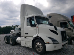 Volvo VNR 2020 — Copart