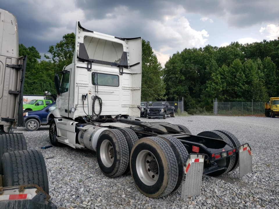 Volvo VNR 2020 — Copart