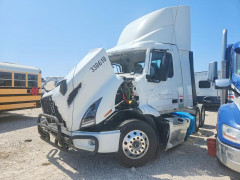 Volvo VNR SEMI TRUCK 2025 — Copart