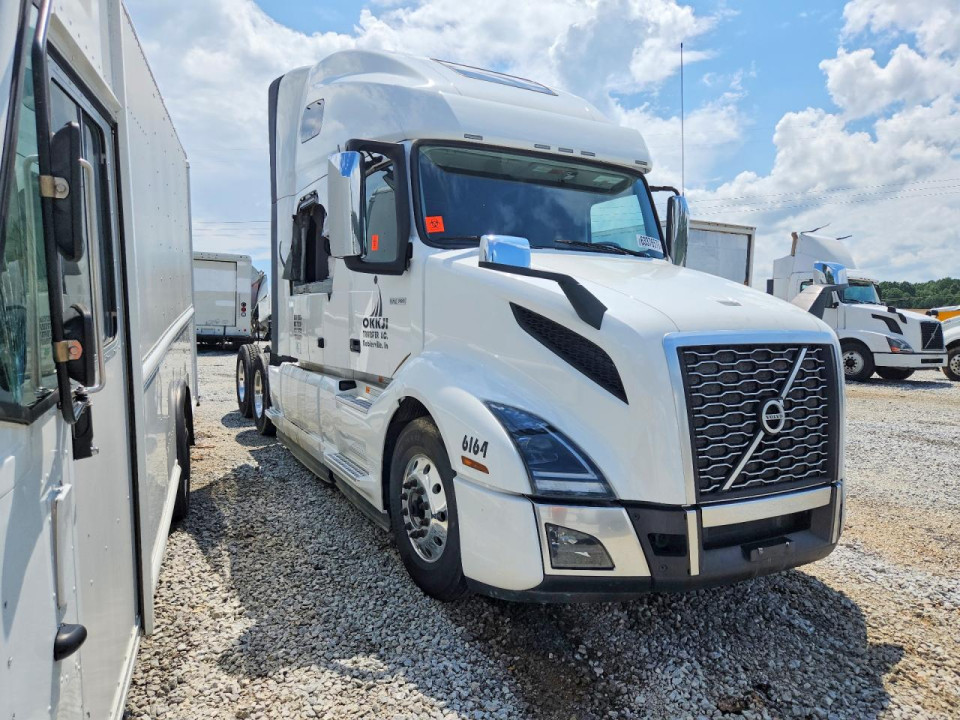 Volvo VNL SEMI TRUCK 2024 — Copart