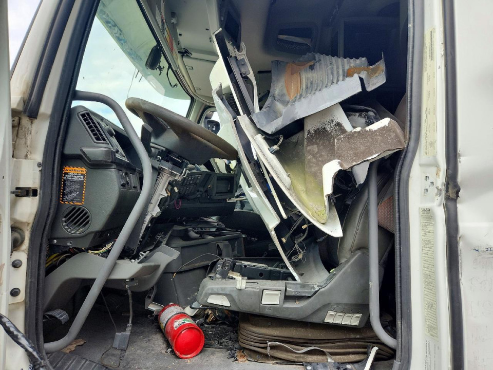 Volvo VNR 2021 — Copart
