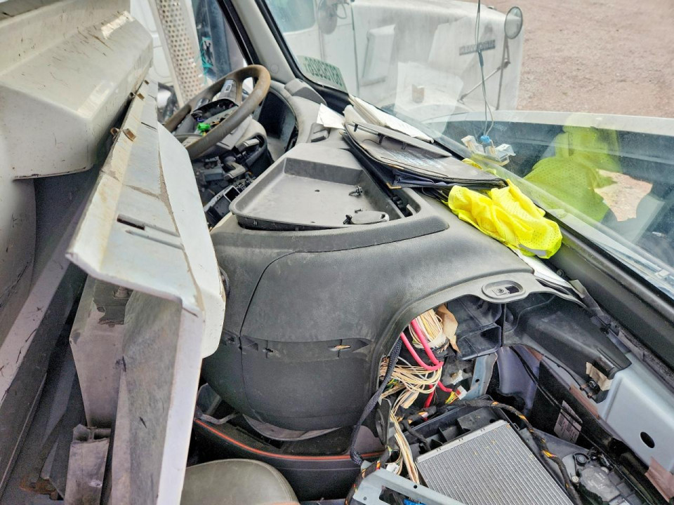 Volvo VNR 2021 — Copart