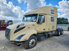Volvo VNL SEMI TRUCK 2020 — Copart