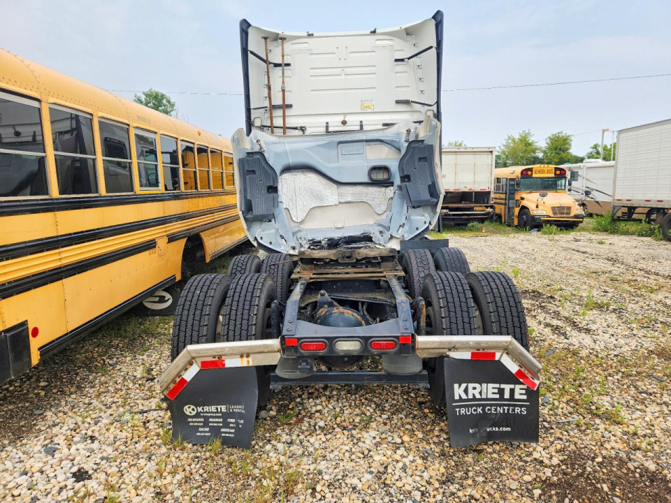 Volvo VNL SEMI TRUCK 2020 — Copart