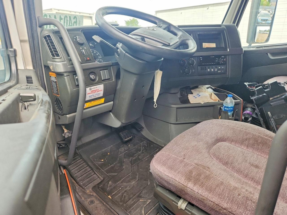 Volvo VNL SEMI TRUCK 2020 — Copart