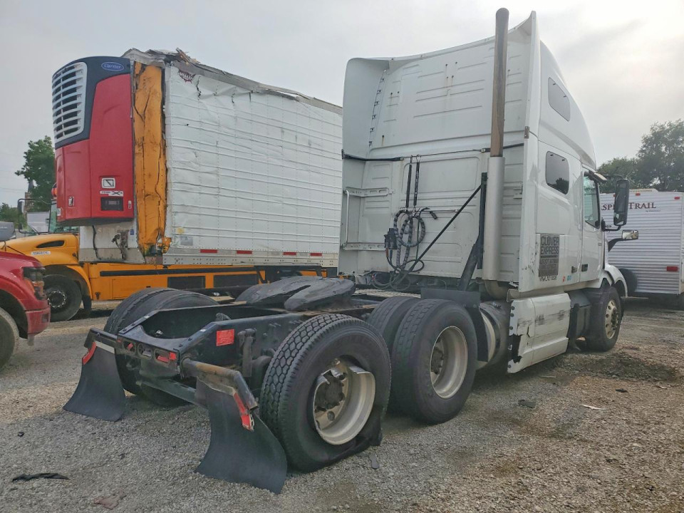 Volvo VNL SEMI TRUCK 2020 — Copart