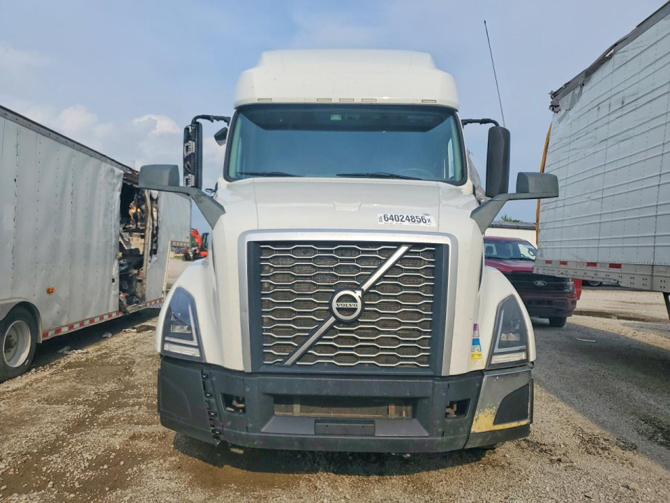 Volvo VNL SEMI TRUCK 2020 — Copart