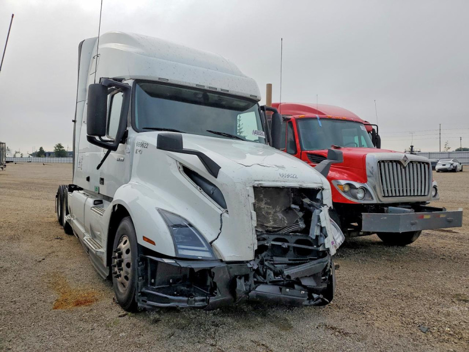 Volvo VNL SEMI TRUCK 2025 — Copart