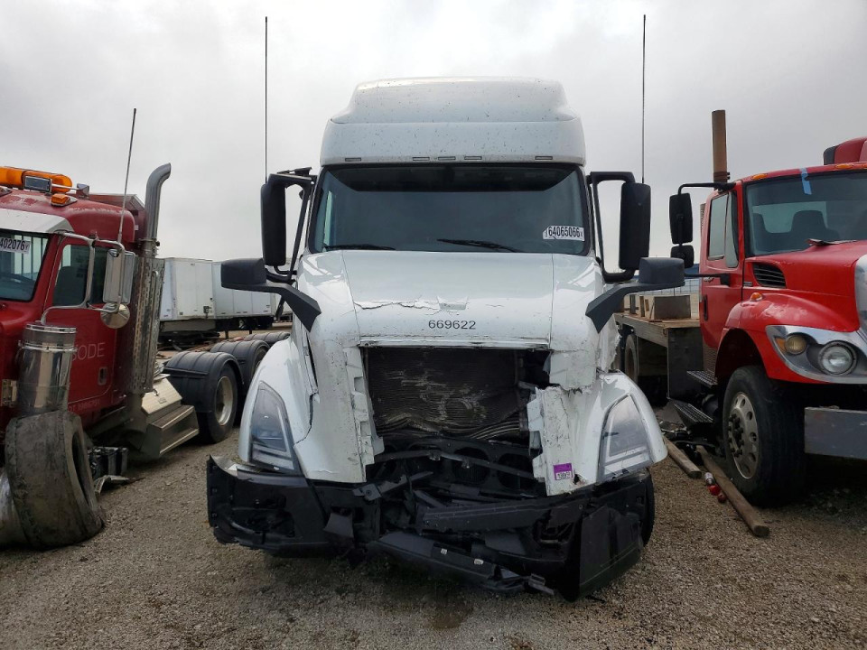 Volvo VNL SEMI TRUCK 2025 — Copart