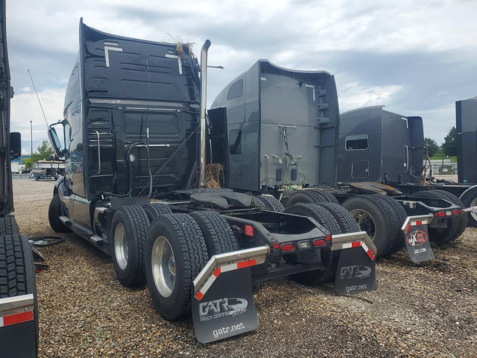 Volvo VNL SEMI TRUCK 2020 — Copart