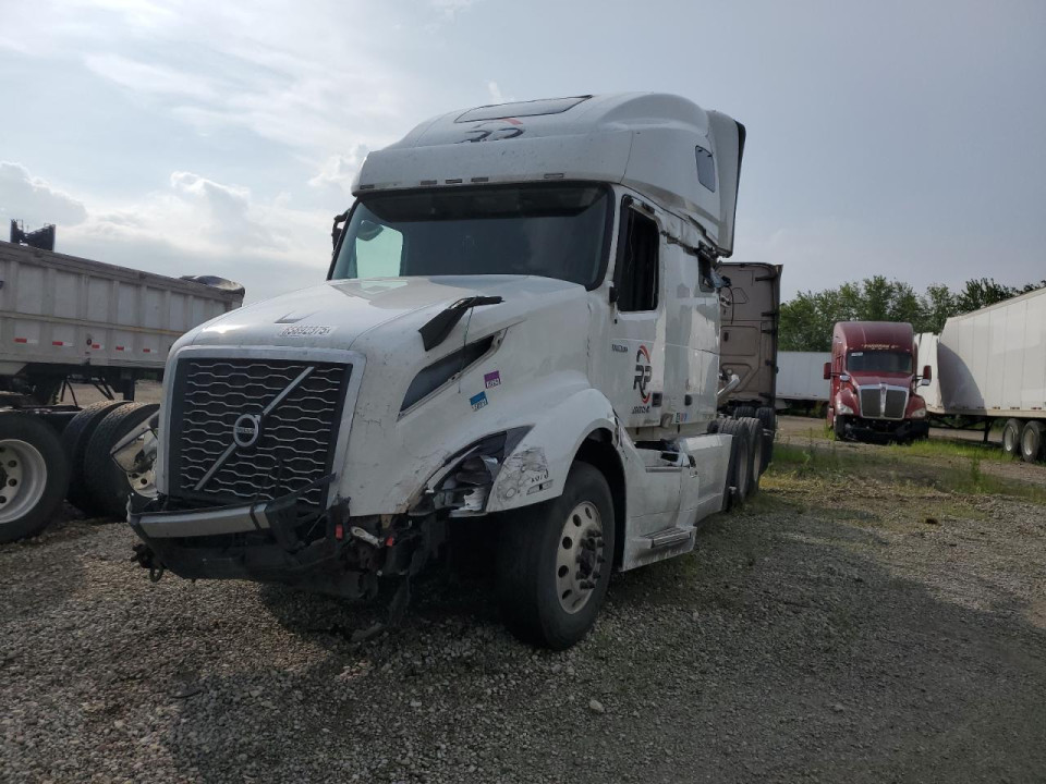 Volvo VNL SEMI TRUCK 2020 — Copart